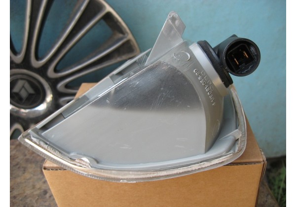 вказівник повороту правий Peugeot 405, 87-95, 630195