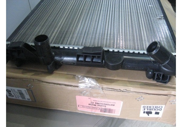 радіатор охолодження Renault Kangoo ( 1.2 ), Logan ( 1.4,1.6 ), Sandero ( 1.5 dci ), Clio II, 7700836301, 7700428082, 7701352603, 7711134332, 8200241088, 8200033831, 8200343476 *