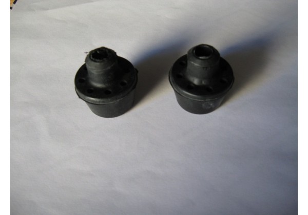 Подушка радіатора нижня Renault , 7700842041