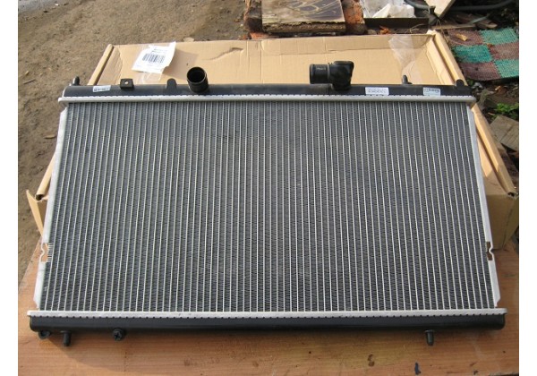 Радіатор охолодження C5 01-04 ( 3.0 V6 ), C8 02 >(  2.0 16V, 2.0, 2.2 hdi, 3.0 V6), 607 00 >(3.0 V6 24V), 807 02 >(2.0 16V, 2.2, 2.0, 2.2 hdi,3.0 V6 ), Expert II ( 2.0 16V) , 1330K3, на коробку автомат