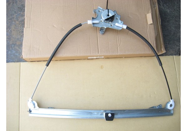 склопідйомник лівий передній електричний, без мотора Renault Scenic (95-99), Megane Scenic (99-03)