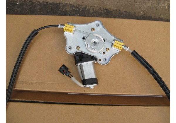 склопідйомник правий передній електричний на 2 піна Renault Scenic ( 99-03 ), Scenic RX4, Megane Scenic ( 95-99 ), 7700838591