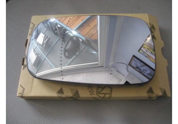 Вкладиш дзеркала зовнішнього лівий, правий з обігрівом Renault Scenic II, MEGANE II, Clio III, 7701054752 