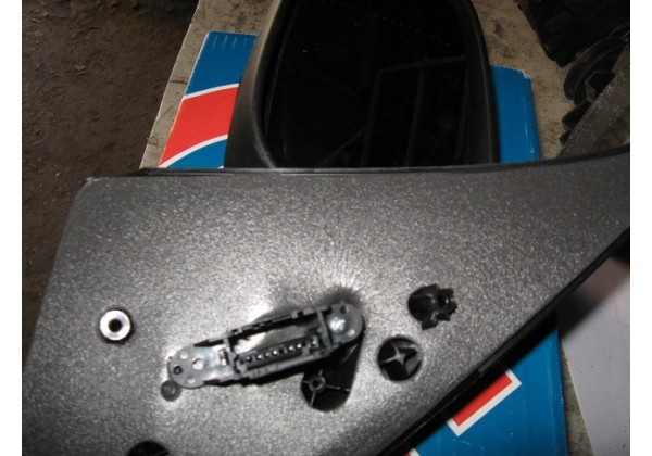 Дзеркало ліве електричне Renault Clio II, Symbol II, 00-05, 7700435863