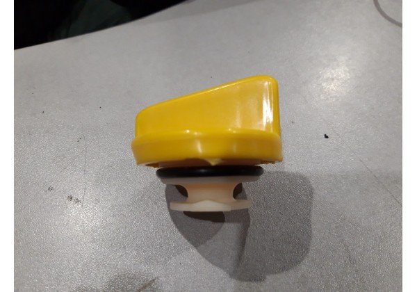 Кришка заливної горловини масла Renault, 7700111741, 8200062947