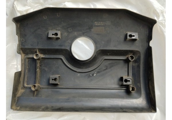 Кришка двигуна декоративна Renault Safrane 2.5, 7700874189