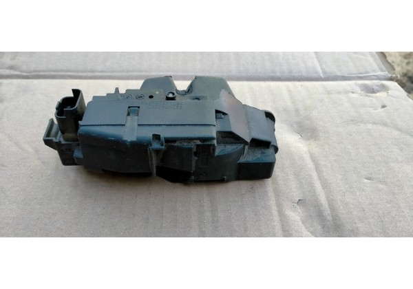 Замок кришки багажника електричний Peugeot 308 II, 3008, Expert III, Citroen C4 Picasso II, C4 Cactus, 9804762080