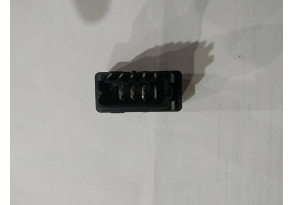 Кнопка обігріву заднього скла, (4 контакти) Renault Logan, Logan MCV, Sandero, Duster, 05-09, 6001547975, 8200710682