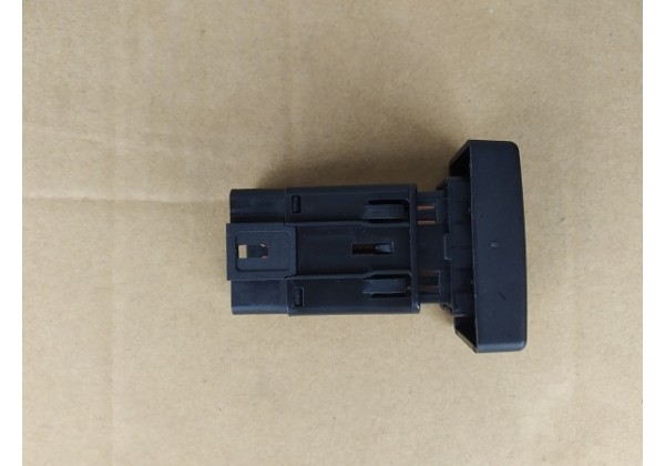 Кнопка аварійки Renault Logan MCV, Logan, Duster, Sandero, 8200213181, 6001546813