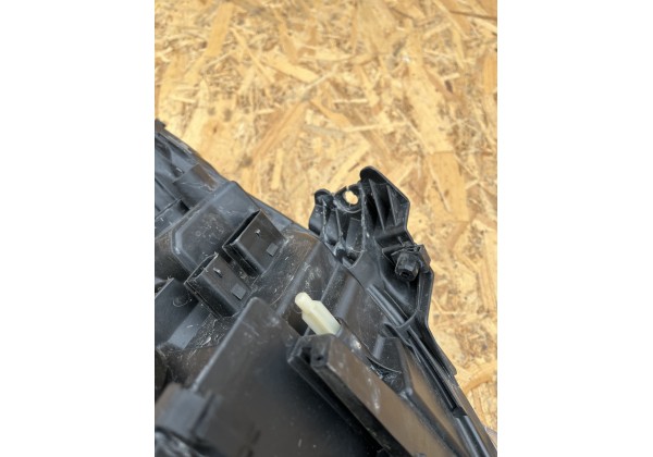 Фара передня права Renault Laguna III, 11-15, 260100247R