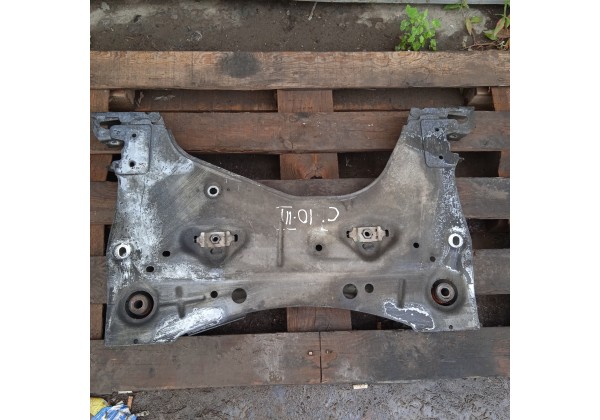 Балка передня, підрамник Renault Clio III, Modus, 8200766078, 100$