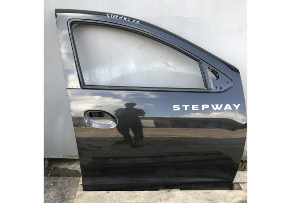 Дверка передня права Renault Sandero 2, 801008681R, 250$