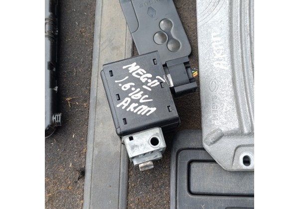 Комплект запалювання, комп'ютер Рено Меган 2, 1.6 бензин, АКПП, 820032126 , 8200298457,4056172547