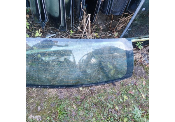 Скло в кришку багажника Рено Меган 1 універсал *
