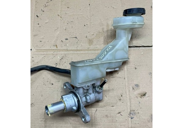 Головний гальмівний циліндр Renault Koleos, 2.0 DCi, 4WD, D6010JG20B, 46020AL500