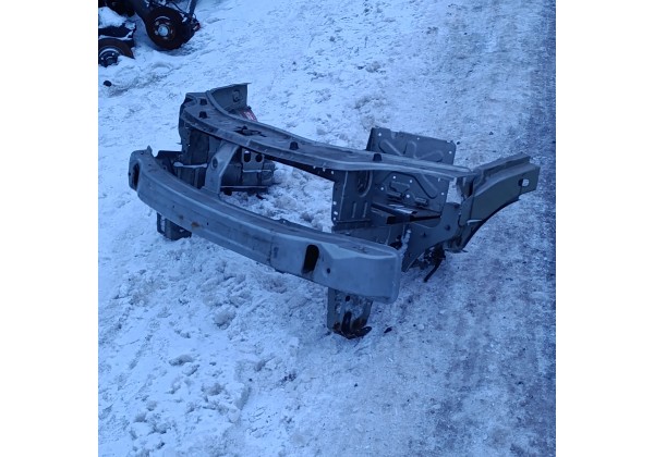 Панель передня, посилювач бампера, телевізор Дачія Сандеро 1