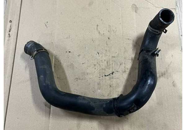 Патрубок радіатора охолодження лівий Renault Megane 3, Scenic 3, 1.6 DCi, 215039793R