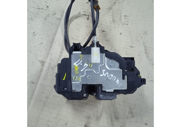 Замок лівої передньої дверки електричний Renault Modus, 8200219246, 4 контакта *