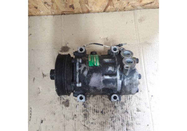 Компресор кондиціонера Renault Clio, Espace 3, Laguna 1, 1.4, 1.8, 2.0, 2.2 12V, 7700859676, 7701499836