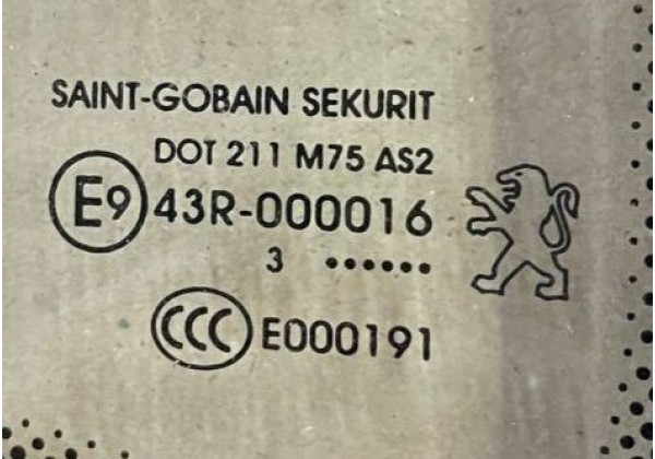 Скло заднє праве кутове Peugeot 3008, 2009-2016, 8569XJ
