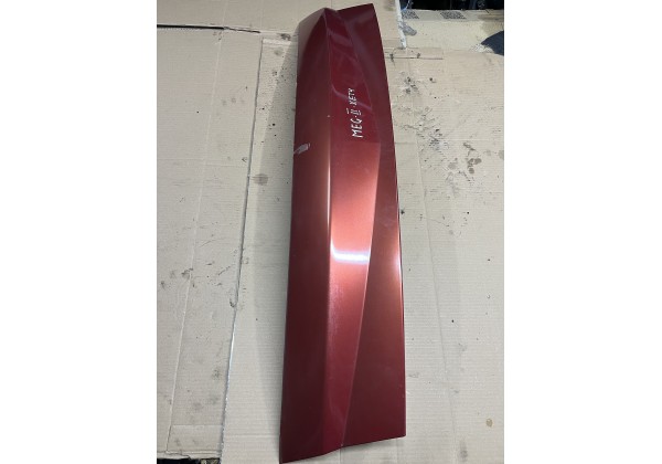 Накладка кришки багажника Renault Megane II хетчбек 7701474476