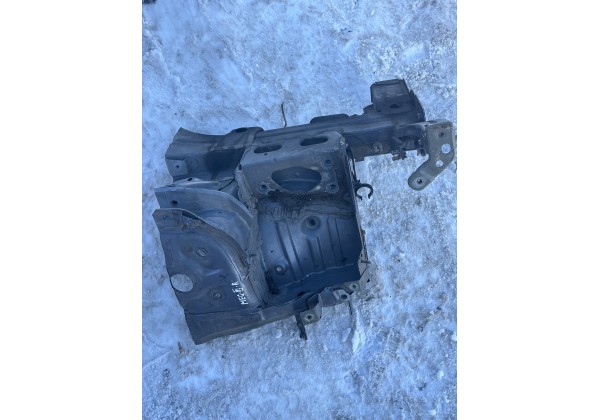 Лонжерон передній правий Renault Megane 3, 641002217R