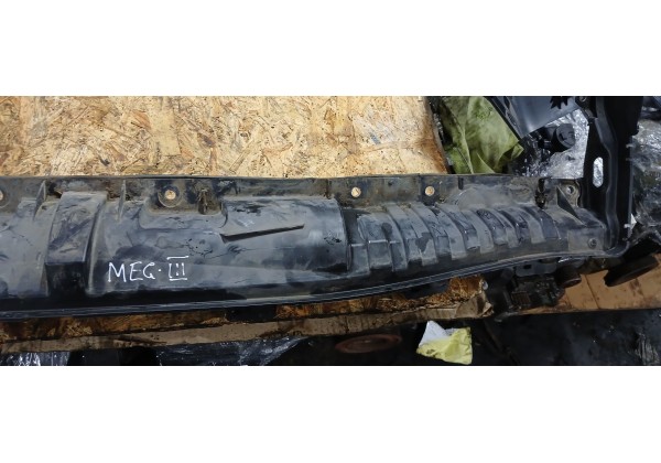 Планка під лобове скло, жабо нижнє під двірники Renault Megane III, 13-15, 668101847R, 668100004R