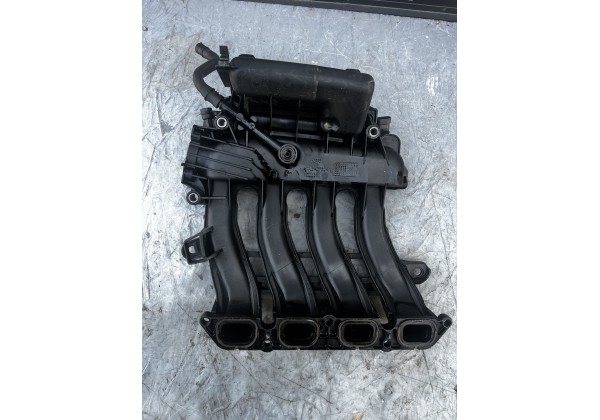 Колектор впускний Renault Scenic II, Megane II, Megane III, 1.6 16V, 8200647713