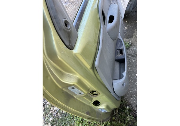 Дверка передня права Renault Kangoo