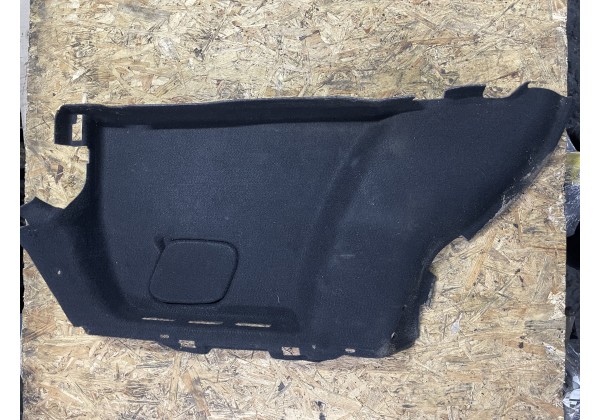 Накладка багажника права хетчбек Renault Megane III, 849500001R