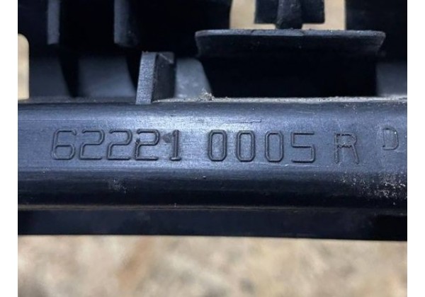 Кронштейн переднього бампера лівий Renault Laguna 3, 07-15, 622210005R