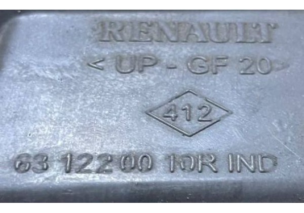 Кронштейн переднього правого крила верхній Renault Scenic 3, 631220010R