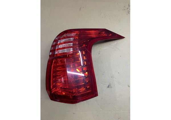 Ліхтар правий Peugeot 5008 I 09-13, 9672666680