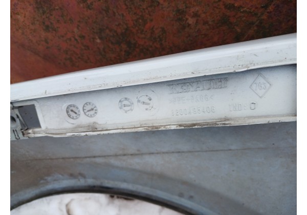 Крило праве Renault Megane II, 8200495406