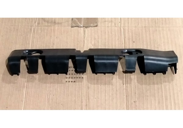 Кронштейн заднього бампера лівий, седан Renault Logan, 04-12, 850420919R