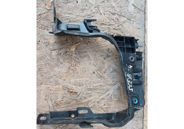 Пластик під лобове скло нижній лівий Renault Grand Scenic III,  668630014R