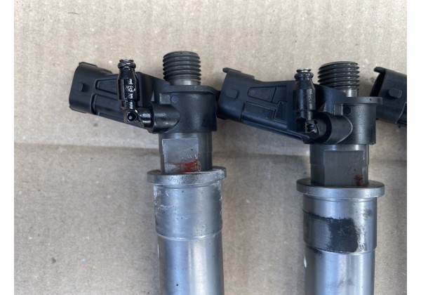 Форсунка дизельна Renault Laguna II, III, Espace IV, Koleos, Megane II, III, Scenic II, III, Trafic, 2.0 dCi, 166003429R, Bosch 0445115007, 8200409398, 7701476567, 90 тис. пробігу