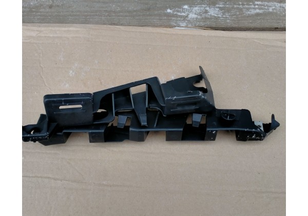 Кронштейн переднього бампера лівий Citroen C4, 2004-2009, 7416.79, 9652507380, 9648067880