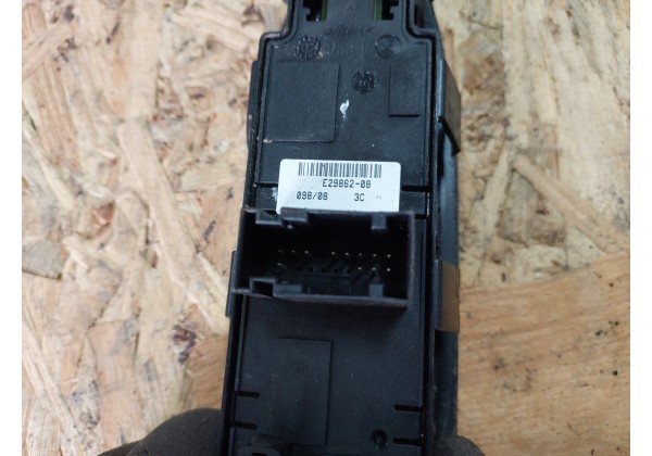 Блок кнопок лівої дверки Citroen Jumpy 2, Peugeot Expert 2, Fiat Scudo 2, 1499610077