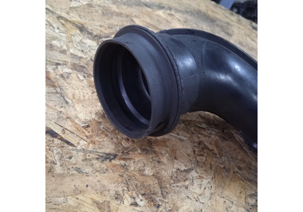 Патрубок повітряний Renault Clio 3, 2.0 16V, 8200373766