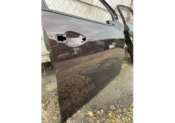 Двері передні праві, Peugeot 208, 9807820680, Колір KJX