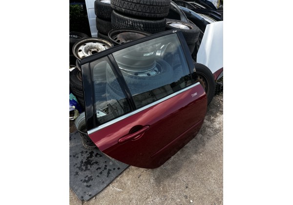 Дверка задня права Renault Laguna III, універсал, код фарби TENND, ціна за голу дверку 