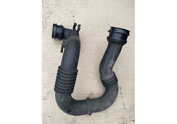 Патрубок інтеркулера Renault Trafic II 2.0 dci, 8200470985, 8201068612
