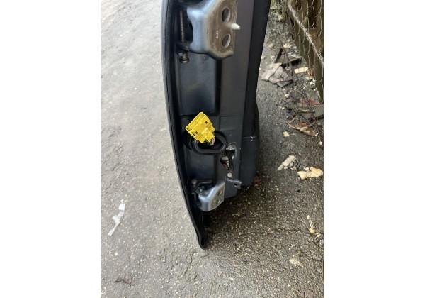 Двері задні праві Citroen C4 Picasso 