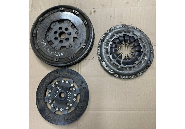 Комплект зчеплення з демпферним маховиком Renault, 1.5 DCi, 123003948R, 123006354R, 302052316R, 8200926712