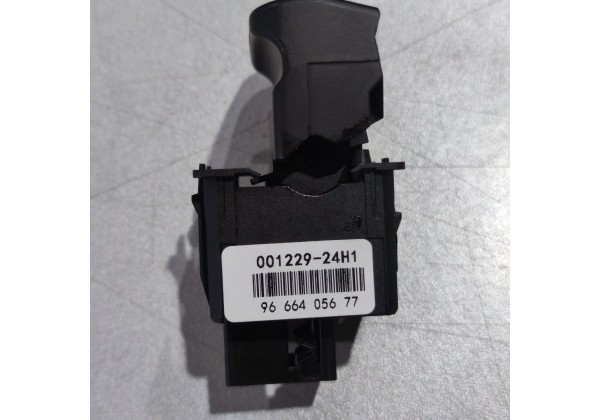 Кнопка ручного гальма Матова, Глянцева Citroen C4 Picasso, C4 Grand Picasso, Peugeot 3008, 5008, 4707.06, 9655192277, 4707.03, 4707.02*