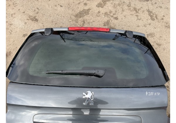 Кришка багажника Peugeot 207 SW , код фарби KTP.  З відкривним склом . 