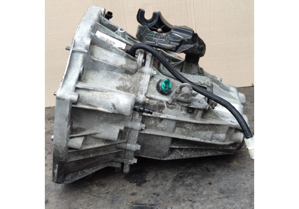 Коробка передач механічна Renault Megane 3,1.5 dci, 6 ти ступенева,TL4063,320102061R