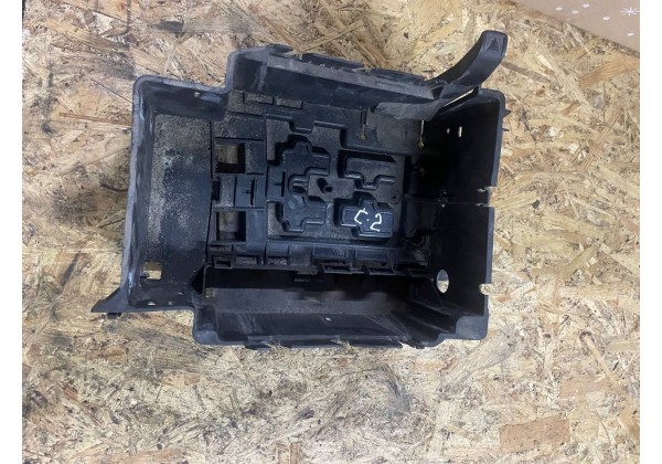 Ящик під акумулятор Citroen C2, C3, Peugeot 1007, 9656705880