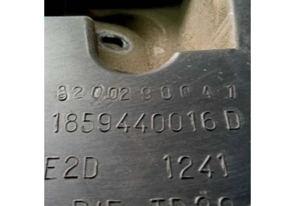 Кронштейн бампера заднього правий Renault Clio III, 8200290041, 1859440016 *